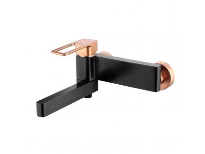 Nástěnná vanová baterie Besteco Black Brass v černé barvě s mosaznými detaily.