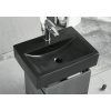 [Kód: TR4394-U18] Černé matné keramické umyvadlo besteco Cube Black Mat o rozměrech 55x41 cm, detail sametového povrchu bez odlesků, striktně hranatého designu a otvoru pro stojánkovou baterii.