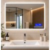 LED zrcadlo BESTECO Bright 90x65 cm s nastaveným teplým tónem osvětlení v moderní koupelně.