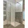 [Kód: QS308/90L] Čtvercový sprchový kout BESTECO Viva 90x90 cm levé provedení detail lesklého chromového profilu a 8mm bezpečnostního skla.