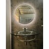 [Kód: A038] Koupelnový set BESTECO detail kulatého LED zrcadla Křišťál Ø 80 cm a skleněného umyvadla Purita na desku.