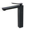Vysoká designová umyvadlová baterie na desku Besteco Schwarz XL v matném černém provedení.