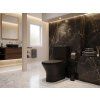 [Kód: TR1197-U18] Luxusní černé WC kombi Besteco Siam detail matné povrchové úpravy, keramické nádržky a pomalu padajícího sedátka.