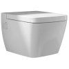 Závěsné bidetovací WC TECEone s integrovanou sprškou a technologií Rimless (35,8x54 cm).