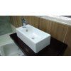 Detail ovládací páky a hranatého designu chromové koupelnové baterie BESTECO Venezia
