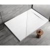 Pohled z vrchu na sprchovou vaničku z litého mramoru v bílé barvě, ilustrující celkový designový koncept do moderního interiéru.