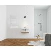 Bílý designový koupelnový radiátor Pop 50x90 cm instalovaný v moderní světlé koupelně