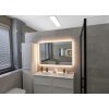 Moderní koupelna s velkým podsvíceným LED zrcadlem Besteco 120x80 cm nad umyvadlem